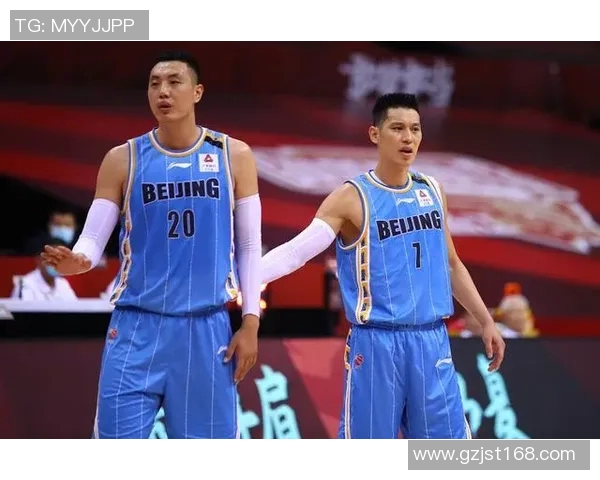 2015年CBA广东队对阵新疆队精彩比赛录像回顾与分析