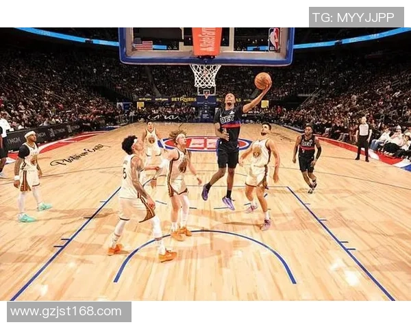 勇士与活塞激战正酣2017年10月29日篮球盛宴精彩回顾